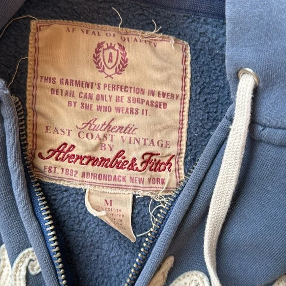 Y2K Abercrombie & Fitch Hoodie - Picture 2 of 2
